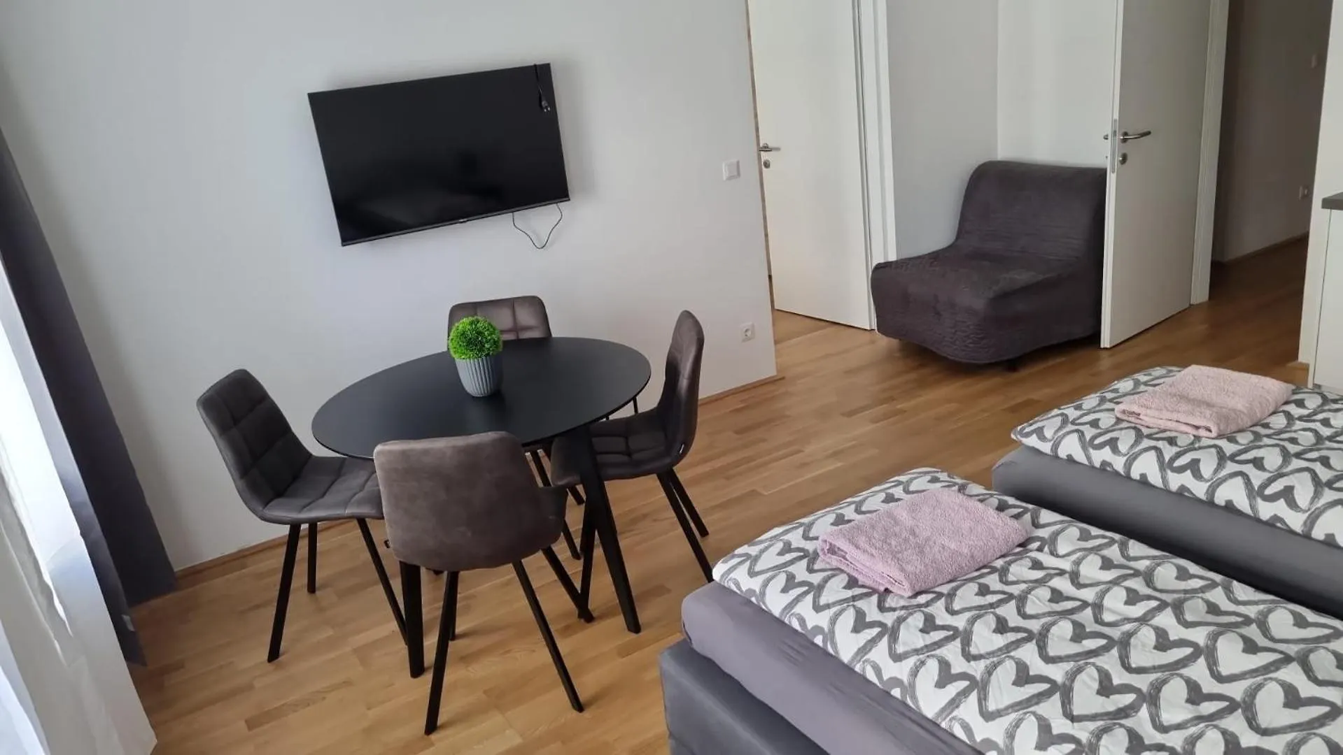 Buchengasse Apartment Vienna - Free Highspeed-Internet 오스트리아